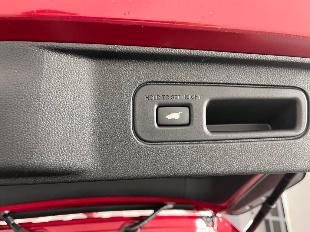 new 2025 Honda Pilot car, priced at $51,350