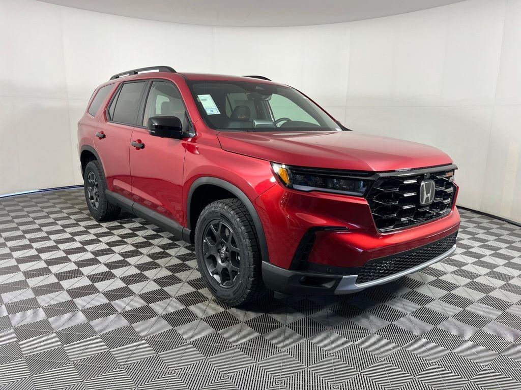 new 2025 Honda Pilot car, priced at $51,350