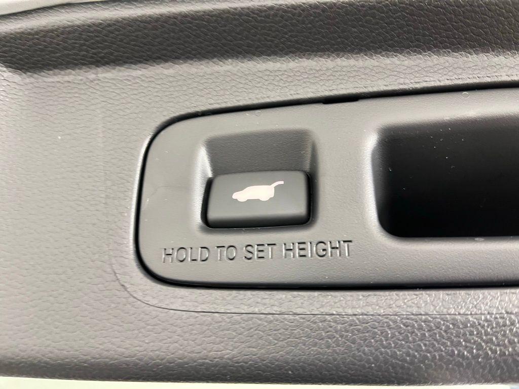 new 2026 Honda CR-V Hybrid car, priced at $40,630