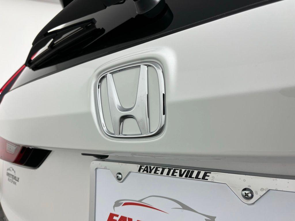 new 2026 Honda CR-V Hybrid car, priced at $40,630