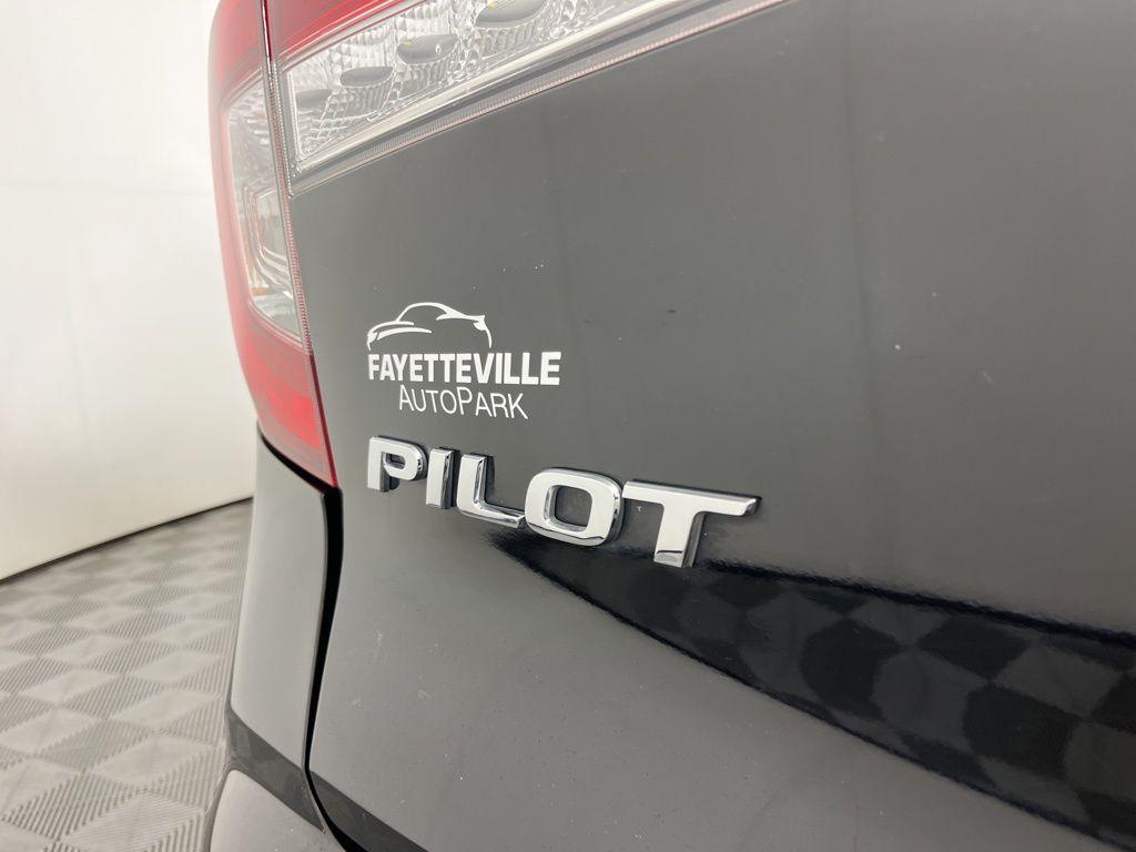 used 2022 Honda Pilot car, priced at $29,502