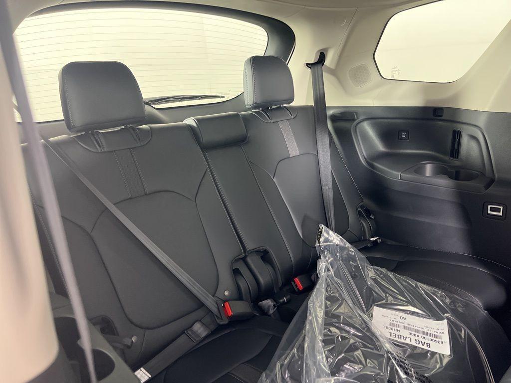 new 2025 Honda Pilot car, priced at $50,757