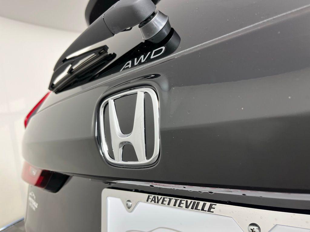 new 2026 Honda CR-V Hybrid car, priced at $41,675