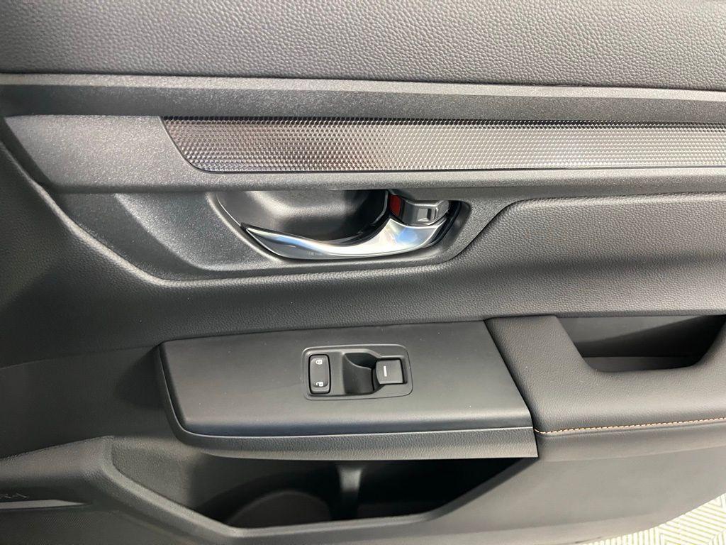 new 2026 Honda CR-V Hybrid car, priced at $41,675