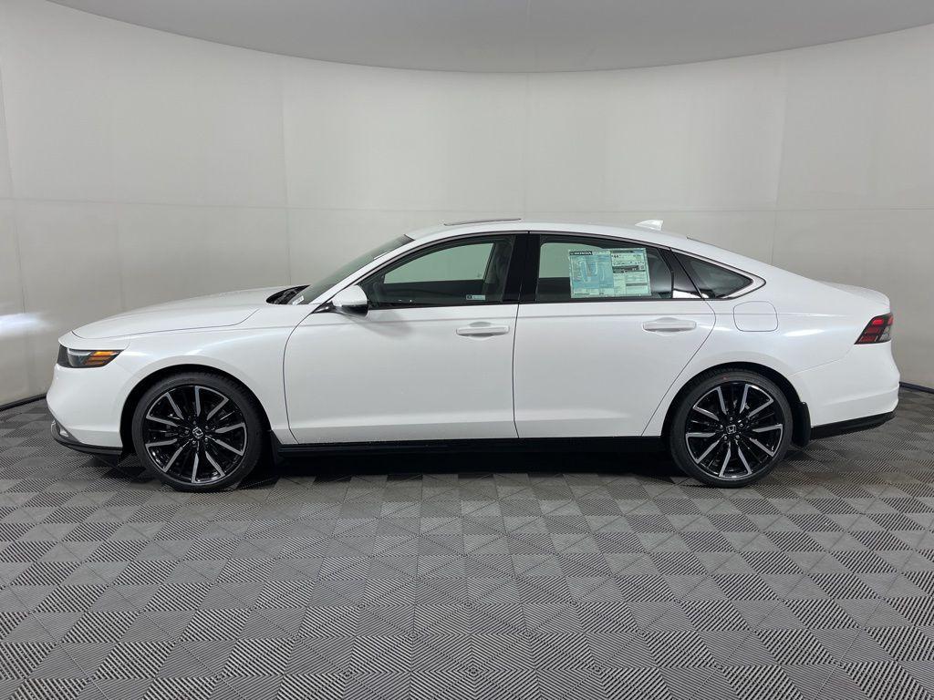 new 2025 Honda Accord Hybrid car, priced at $40,950