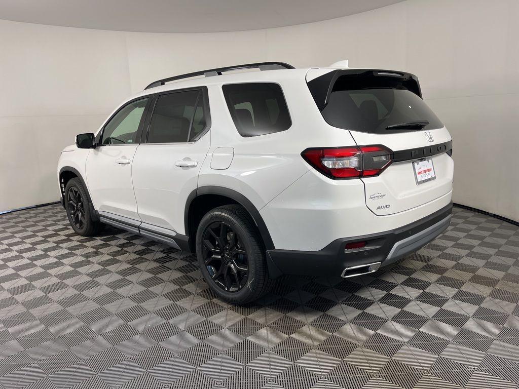 new 2025 Honda Pilot car, priced at $53,750