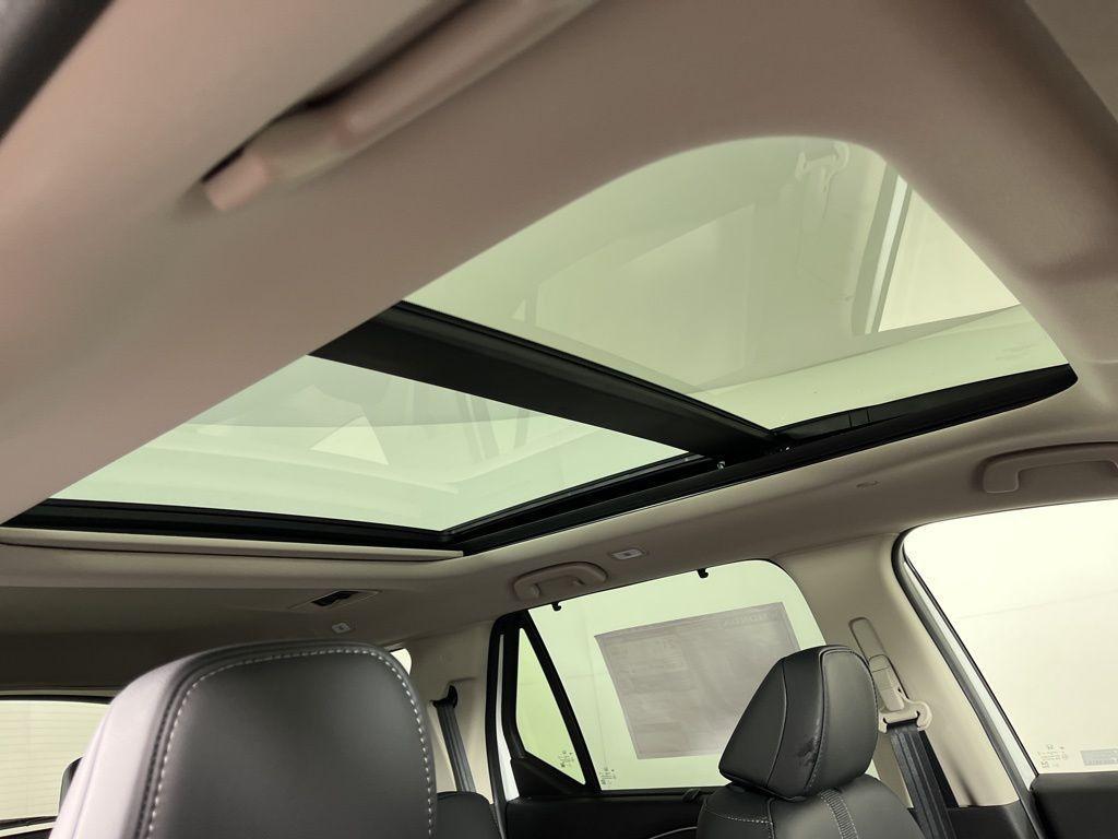 new 2025 Honda Pilot car, priced at $53,750