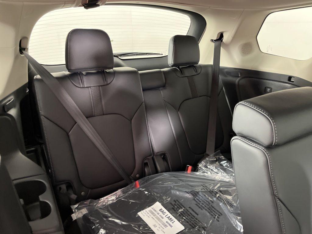 new 2025 Honda Pilot car, priced at $53,750