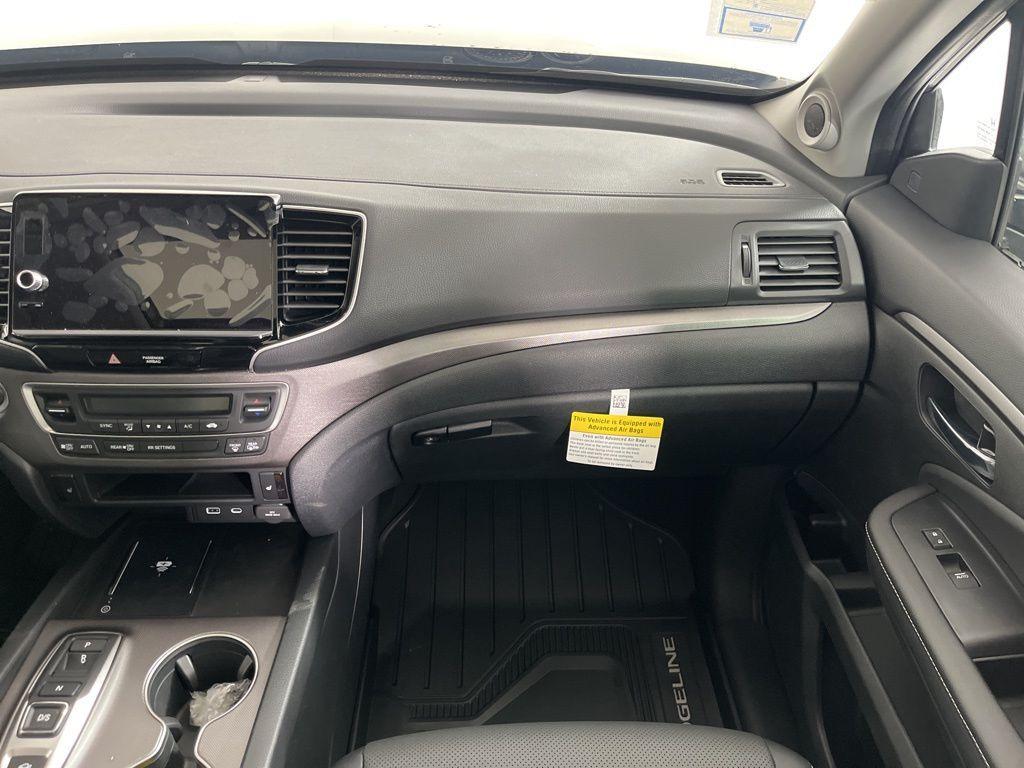 new 2025 Honda Ridgeline car, priced at $43,683