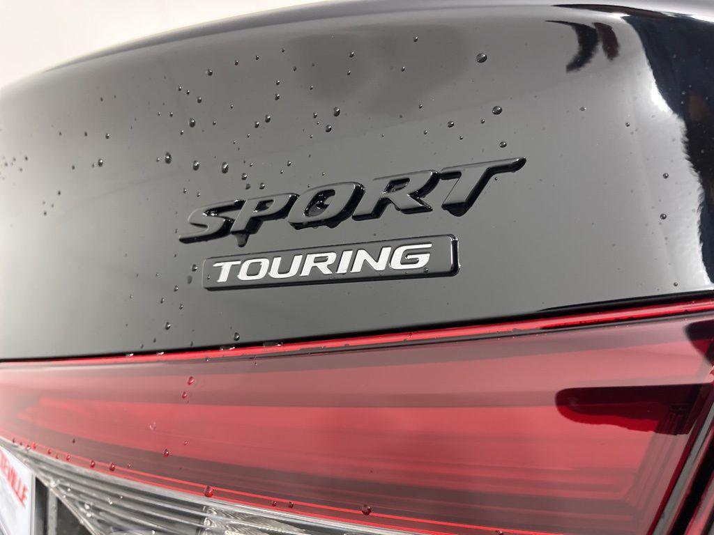 new 2026 Honda Civic Hybrid car, priced at $31,887