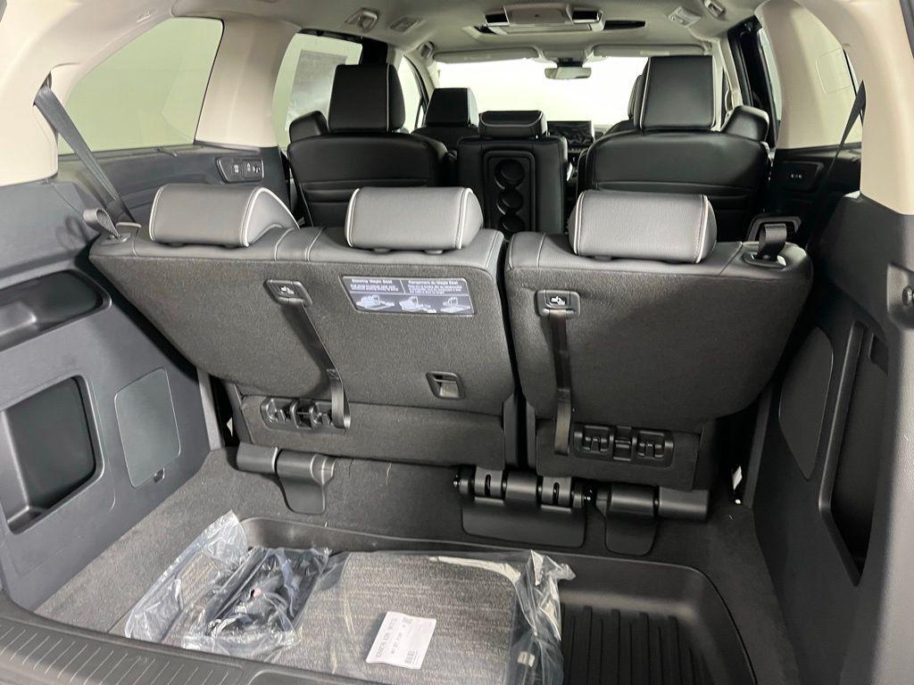 new 2025 Honda Odyssey car, priced at $49,922