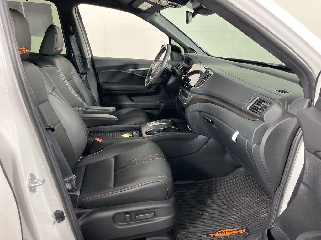 used 2023 Honda Passport car, priced at $35,955