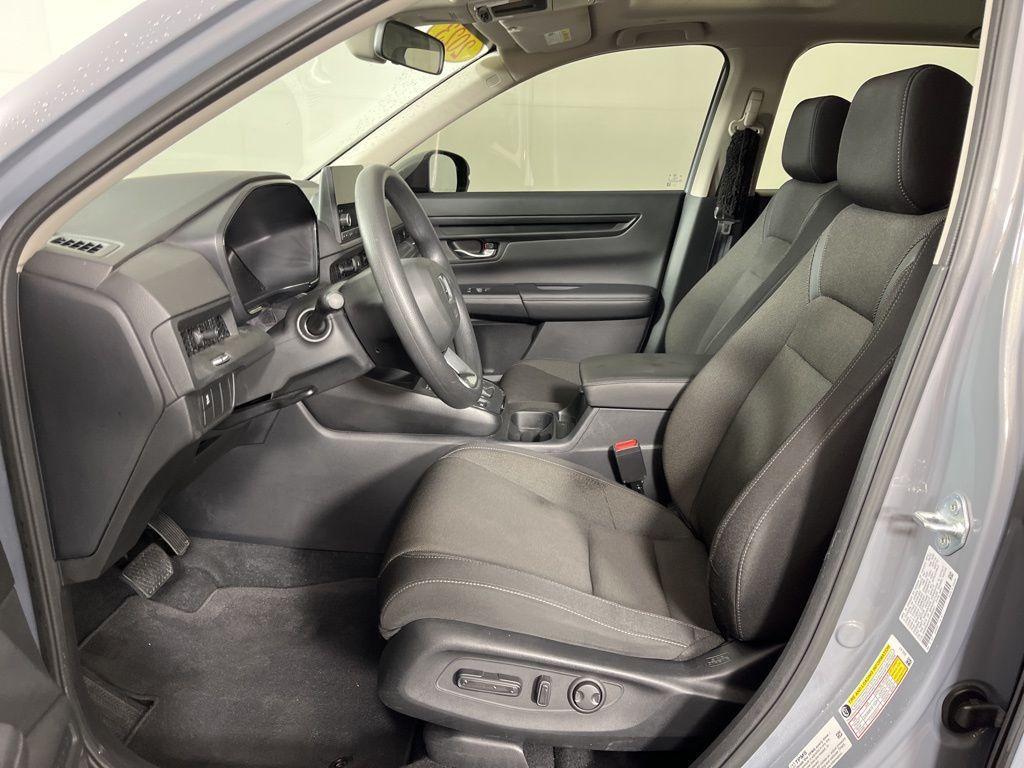 used 2023 Honda CR-V car, priced at $30,999