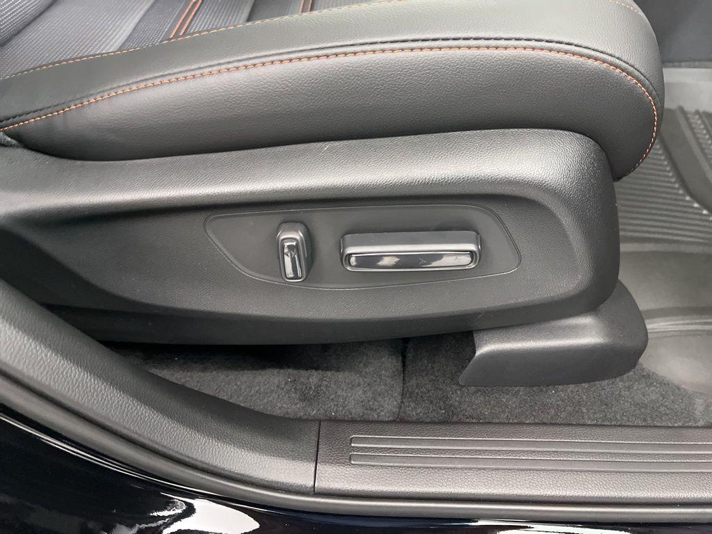 new 2026 Honda CR-V Hybrid car, priced at $40,175