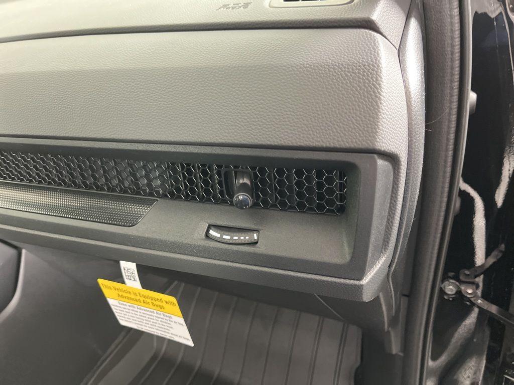 new 2026 Honda CR-V Hybrid car, priced at $40,175