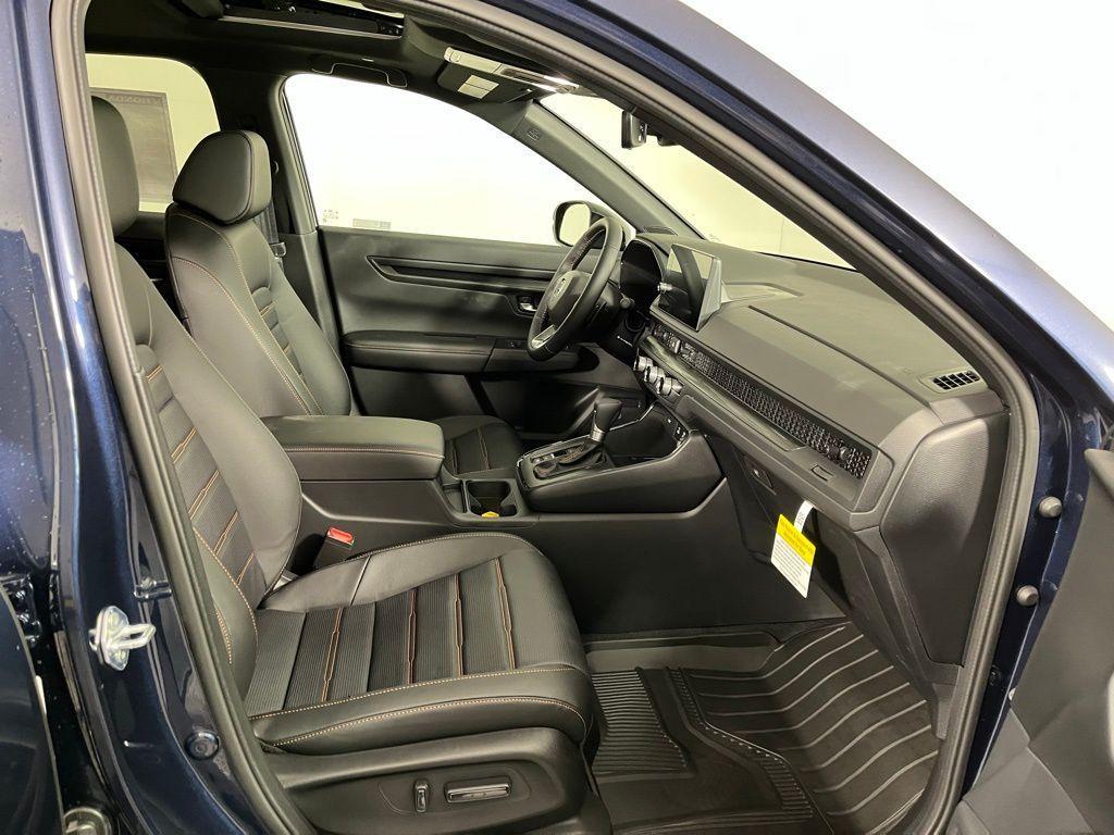 new 2026 Honda CR-V Hybrid car, priced at $40,175