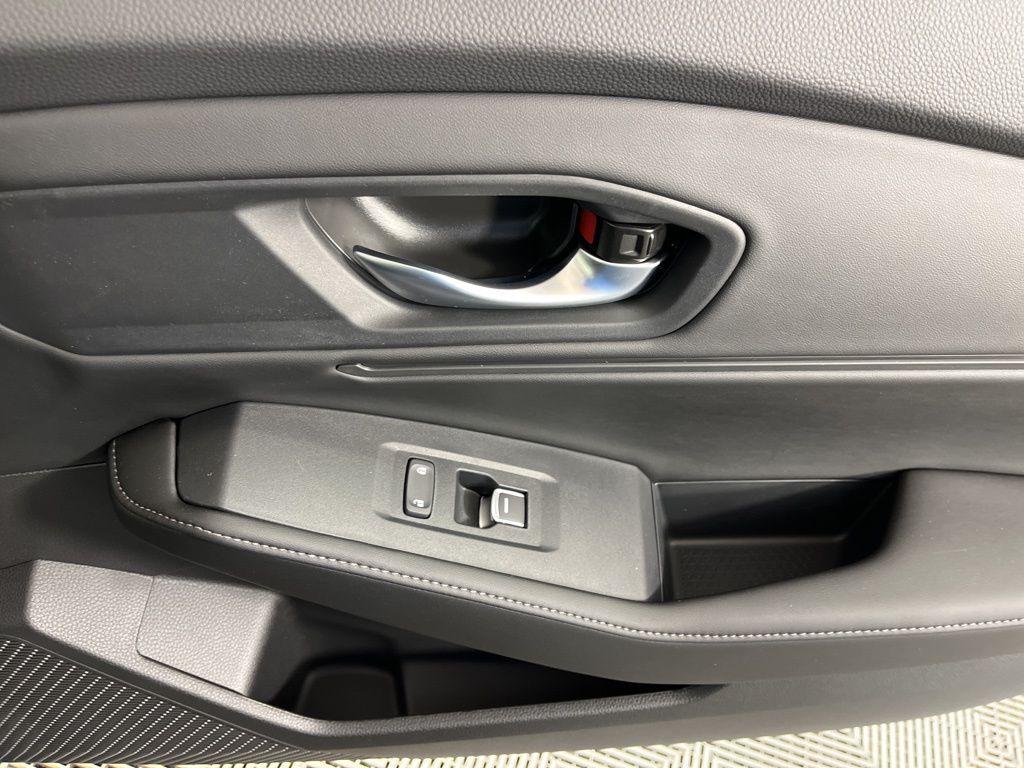 new 2025 Honda Accord Hybrid car, priced at $34,083