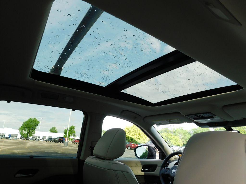 used 2024 Nissan Pathfinder car, priced at $39,900