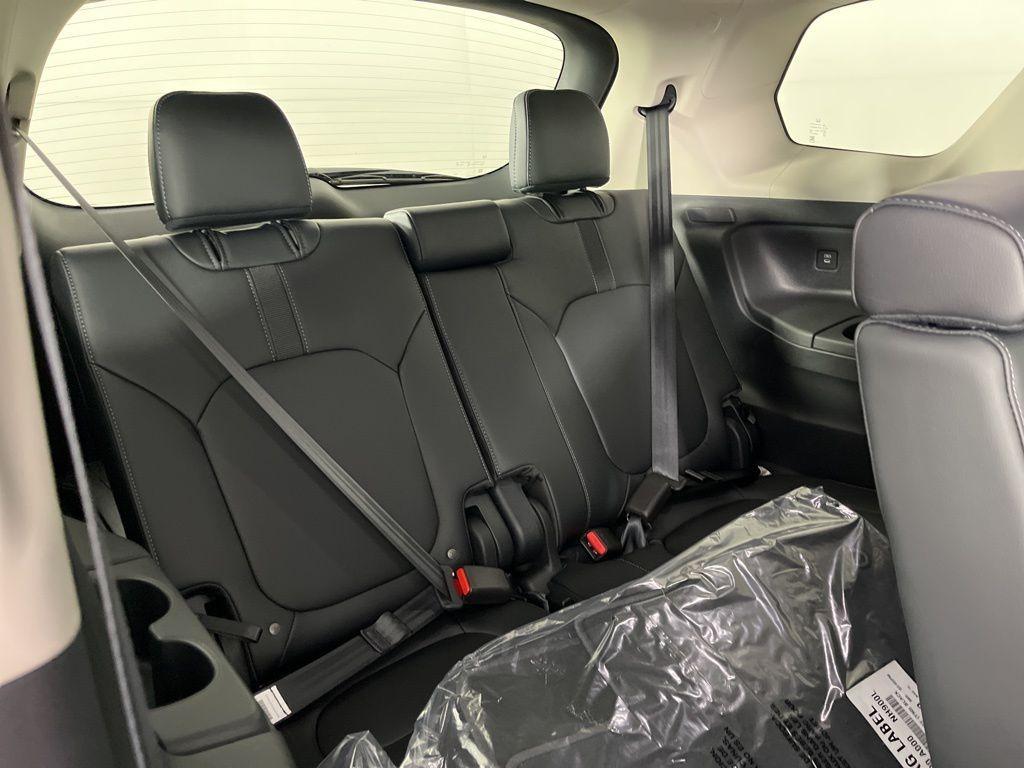 new 2025 Honda Pilot car, priced at $47,050