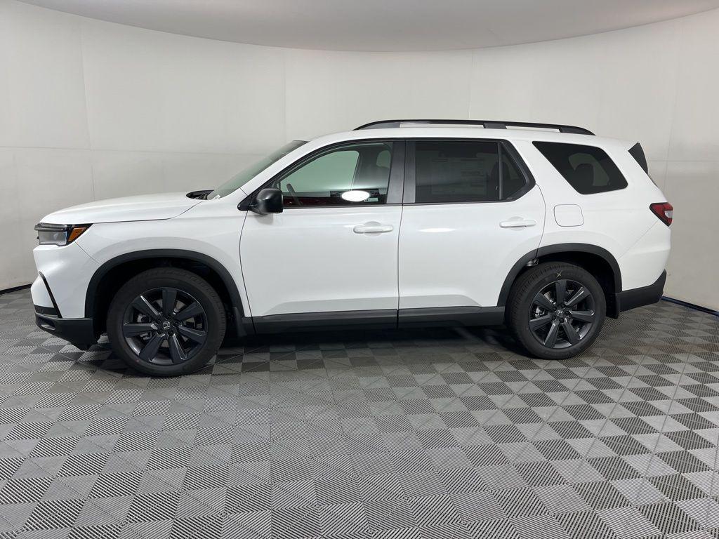 new 2025 Honda Pilot car, priced at $44,250
