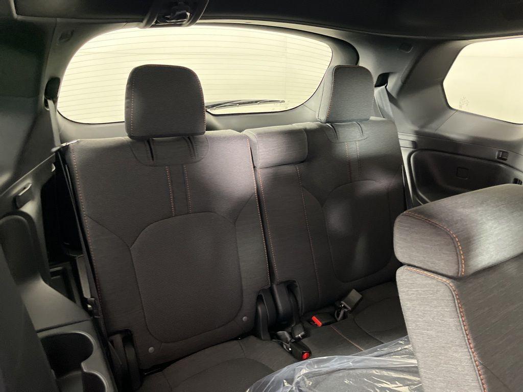 new 2025 Honda Pilot car, priced at $44,250