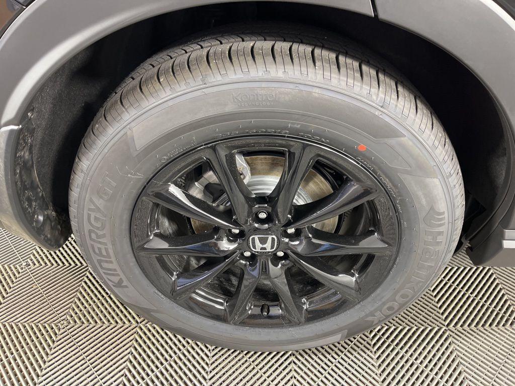 new 2026 Honda CR-V Hybrid car, priced at $40,175