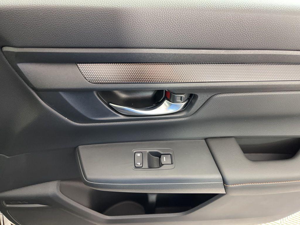 new 2026 Honda CR-V Hybrid car, priced at $40,175