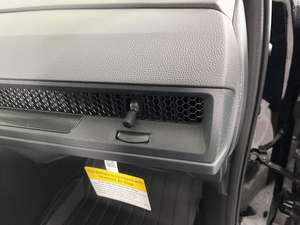 new 2026 Honda CR-V Hybrid car, priced at $40,175