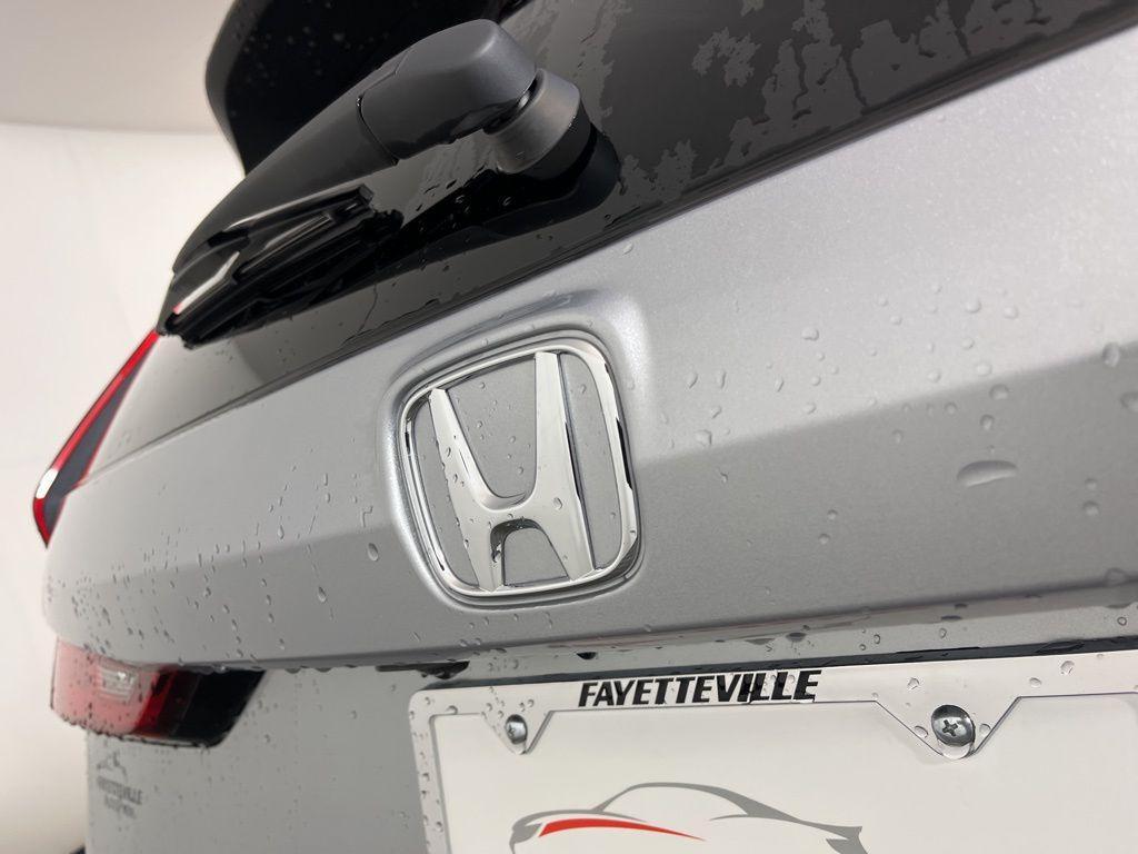 new 2025 Honda CR-V Hybrid car, priced at $38,700