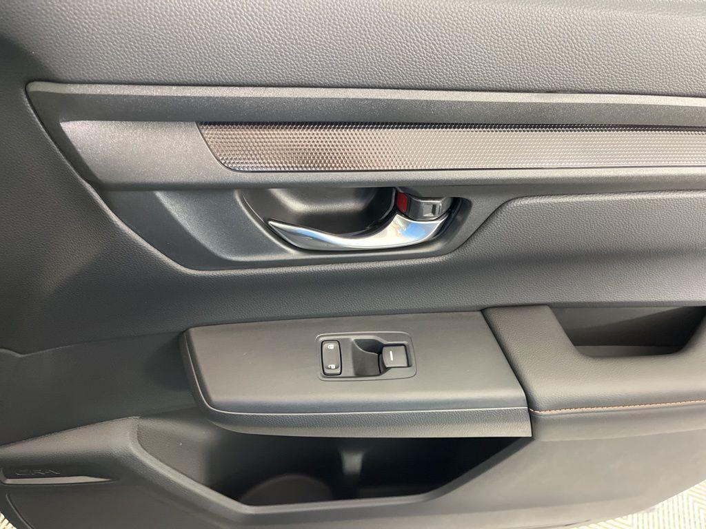 new 2026 Honda CR-V Hybrid car, priced at $40,250