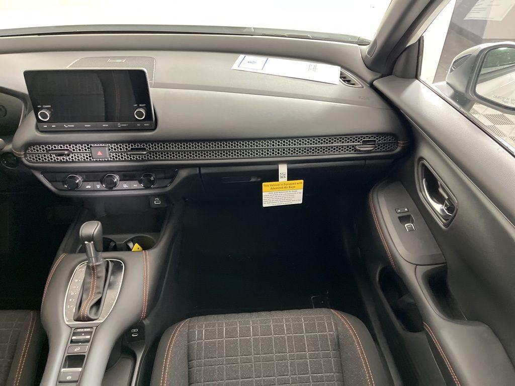new 2025 Honda HR-V car, priced at $28,137