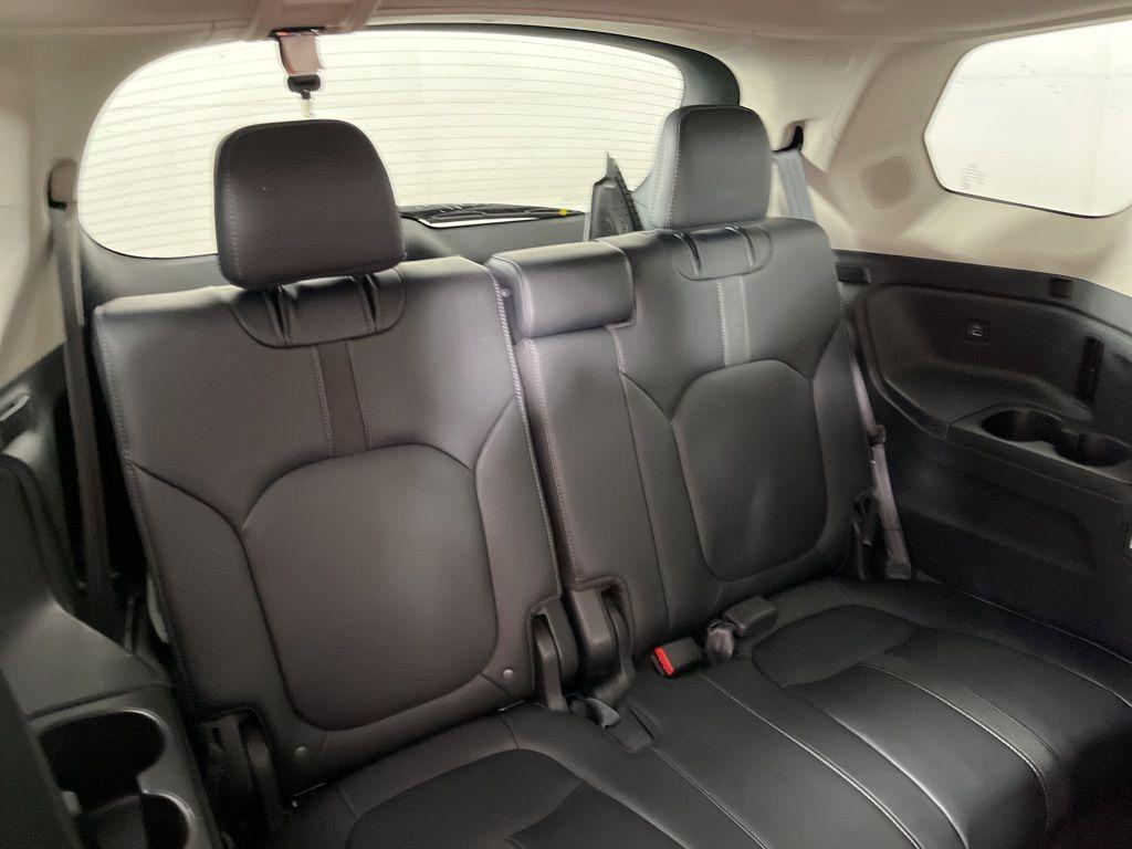 used 2023 Honda Pilot car, priced at $37,432