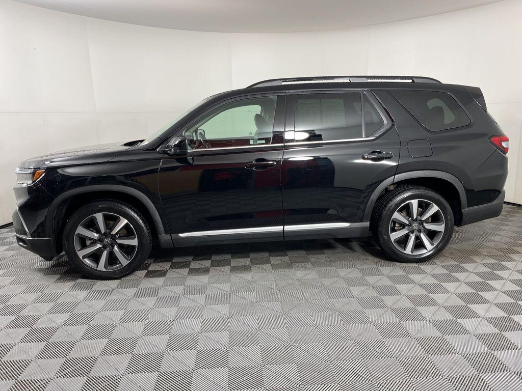 used 2023 Honda Pilot car, priced at $37,432