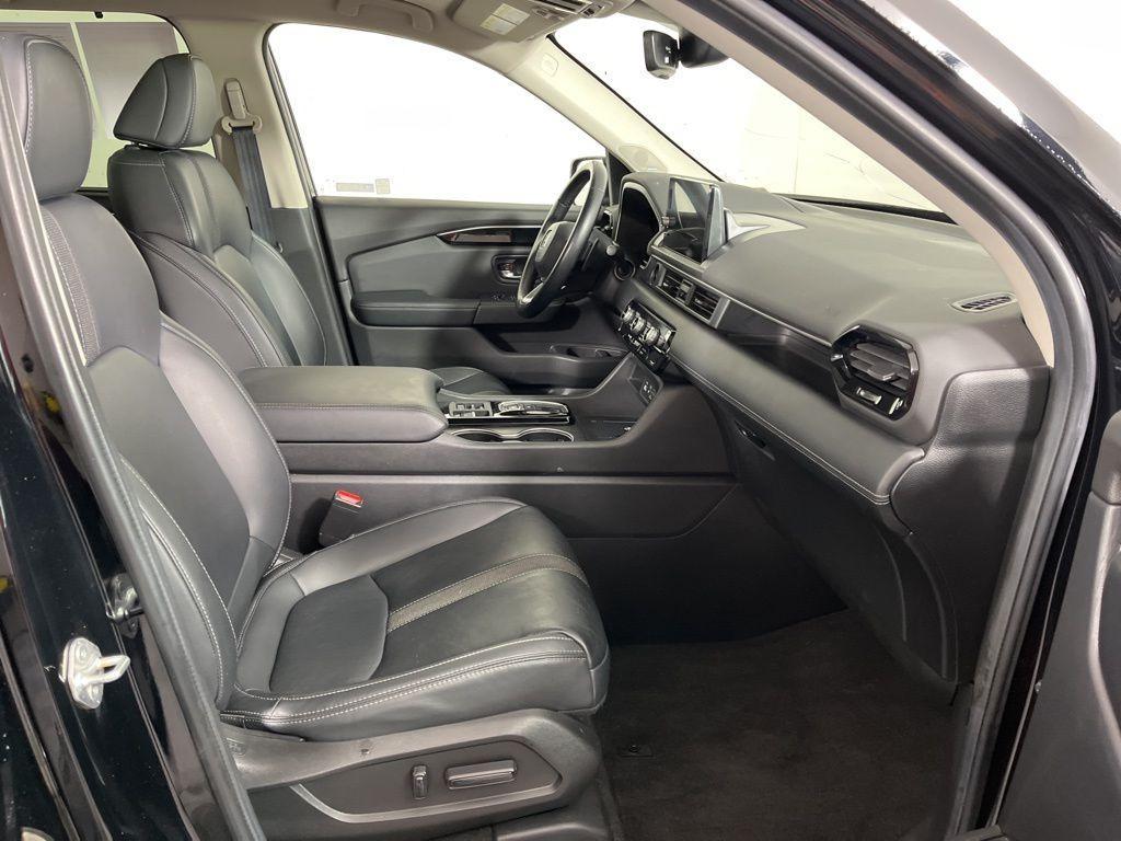 used 2023 Honda Pilot car, priced at $37,432