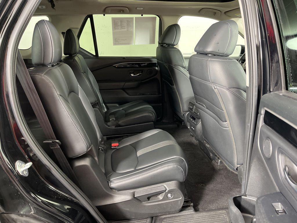 used 2023 Honda Pilot car, priced at $37,432