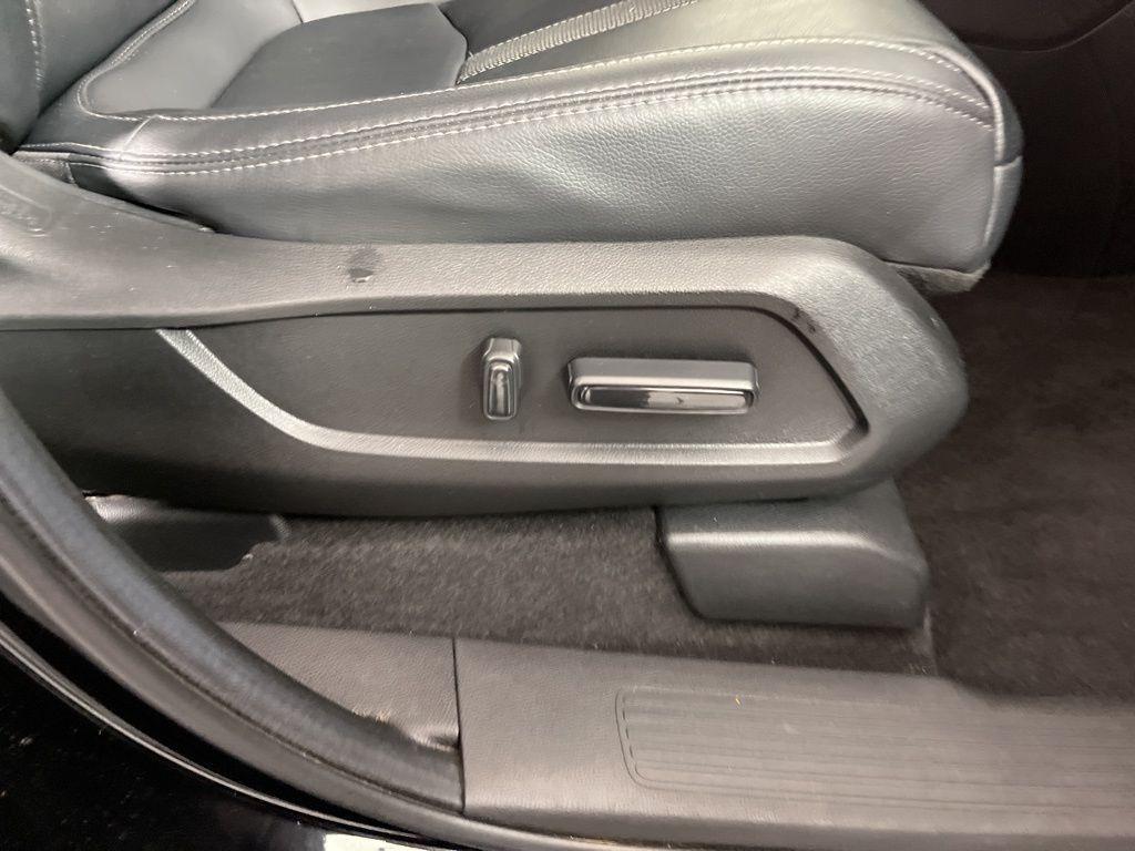 used 2023 Honda Pilot car, priced at $37,432