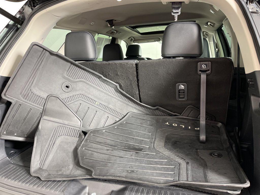 used 2023 Honda Pilot car, priced at $37,432