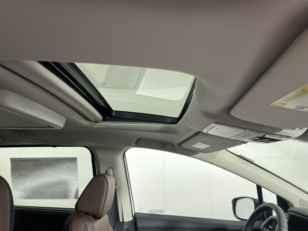 new 2026 Honda Odyssey car, priced at $49,445