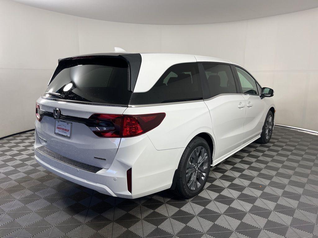 new 2026 Honda Odyssey car, priced at $49,445