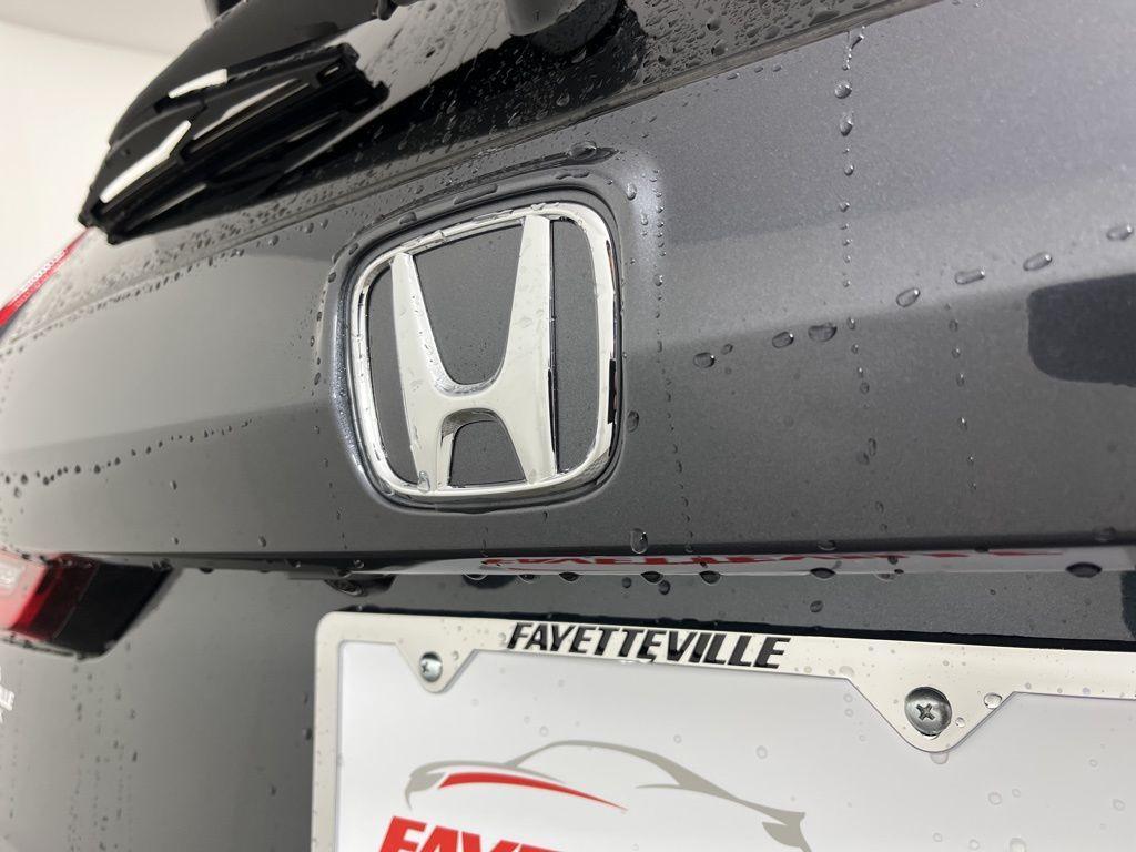 new 2025 Honda CR-V Hybrid car, priced at $38,187