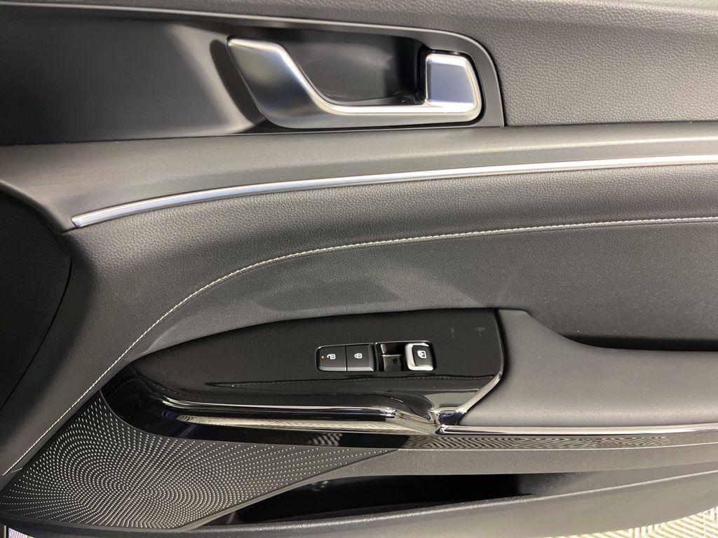 used 2025 Kia K5 car, priced at $29,227