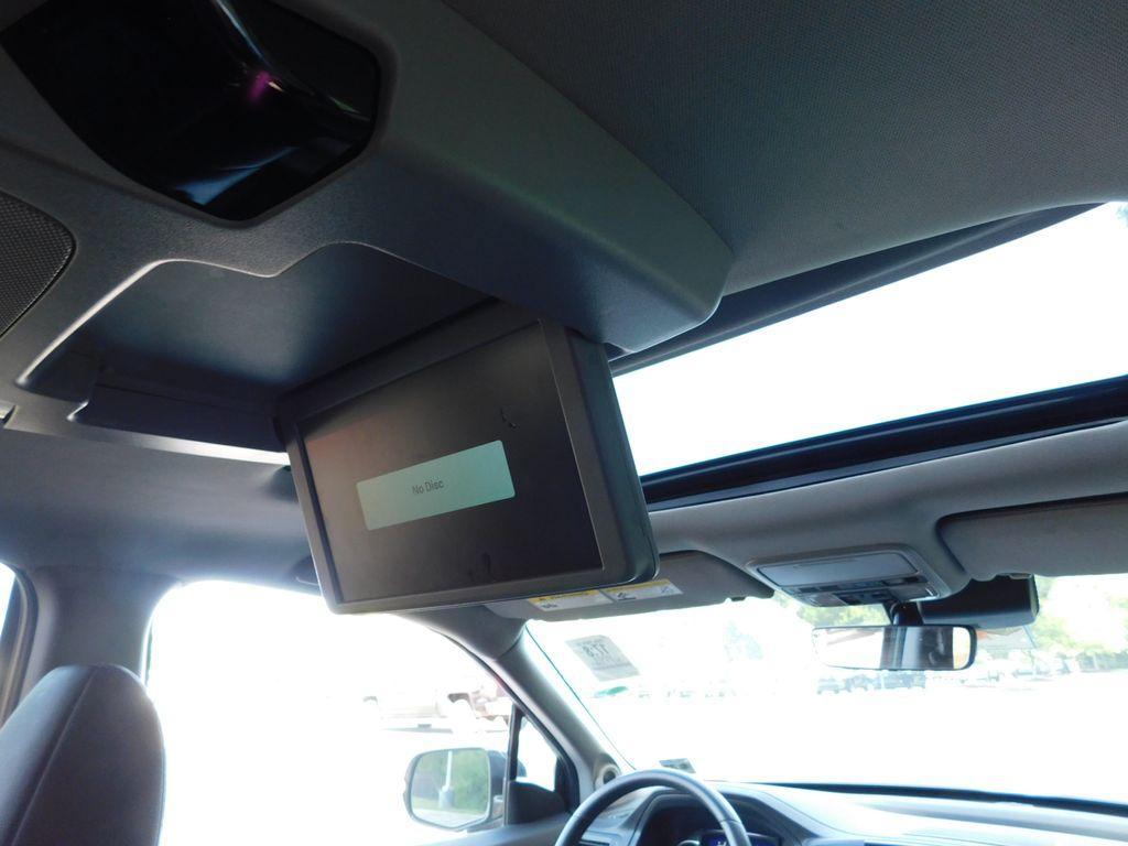 used 2022 Honda Pilot car, priced at $37,912