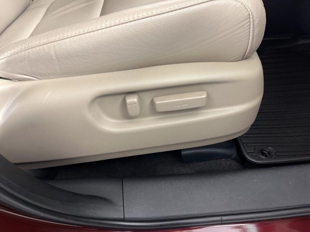 used 2022 Honda Pilot car, priced at $35,577