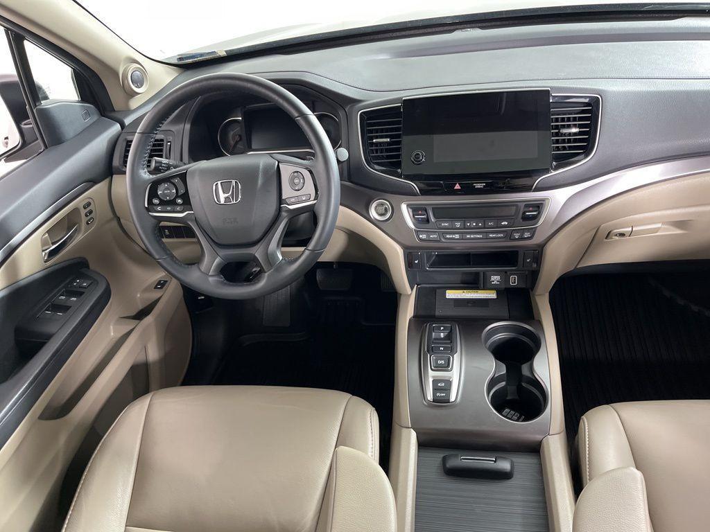 used 2022 Honda Pilot car, priced at $35,577