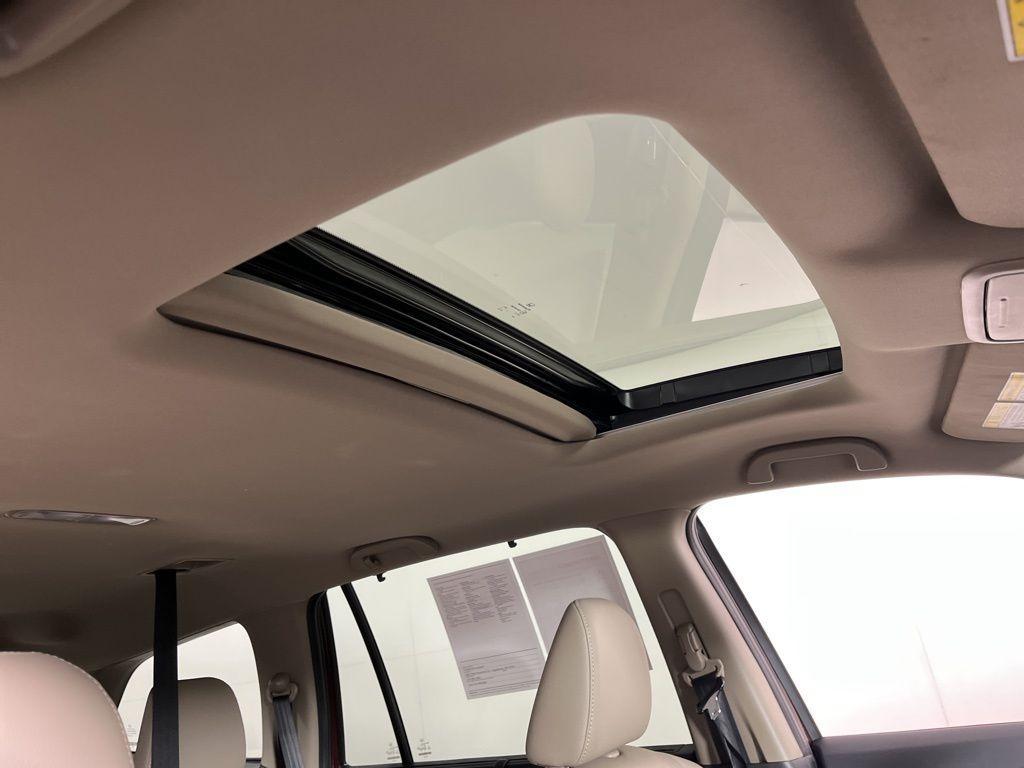used 2022 Honda Pilot car, priced at $35,577
