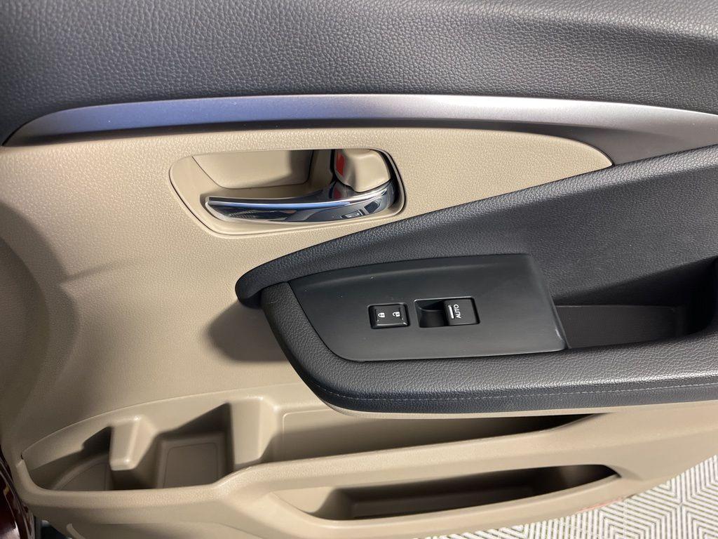 used 2022 Honda Pilot car, priced at $35,577