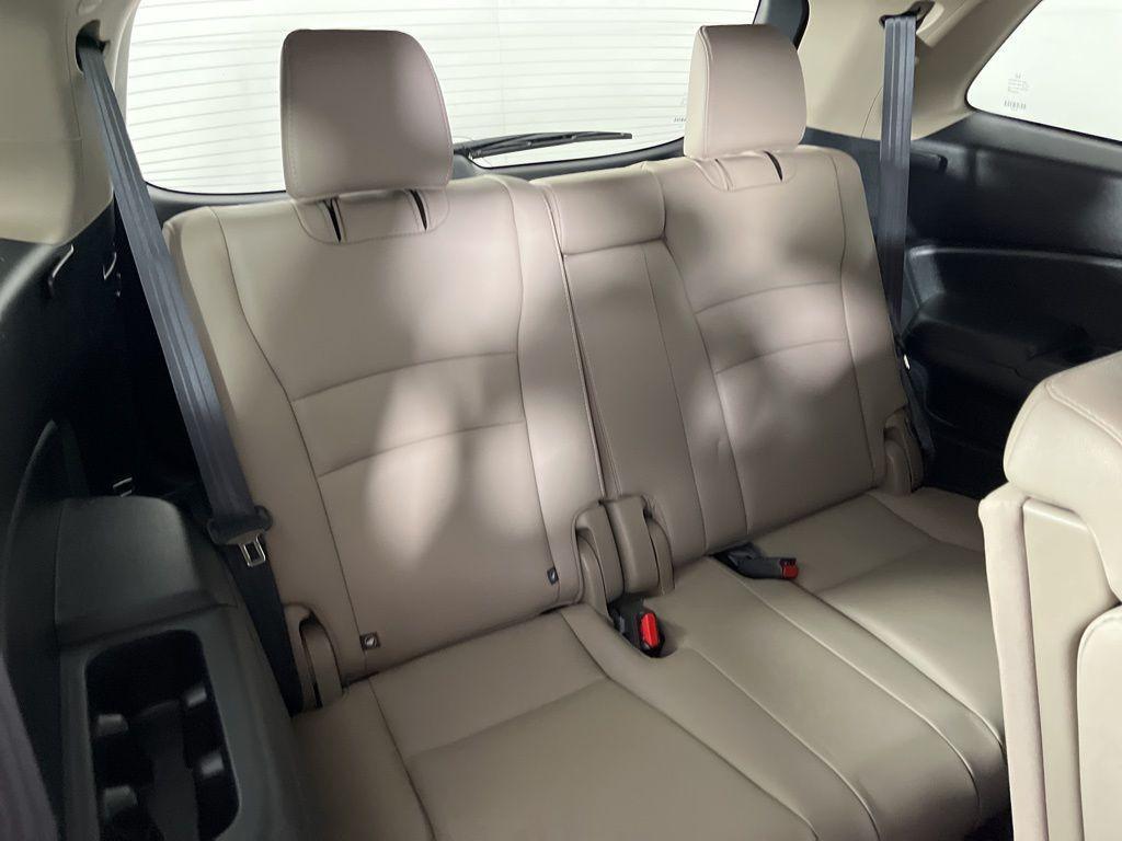 used 2022 Honda Pilot car, priced at $35,577