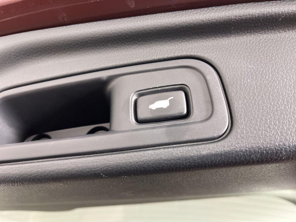 used 2022 Honda Pilot car, priced at $35,577