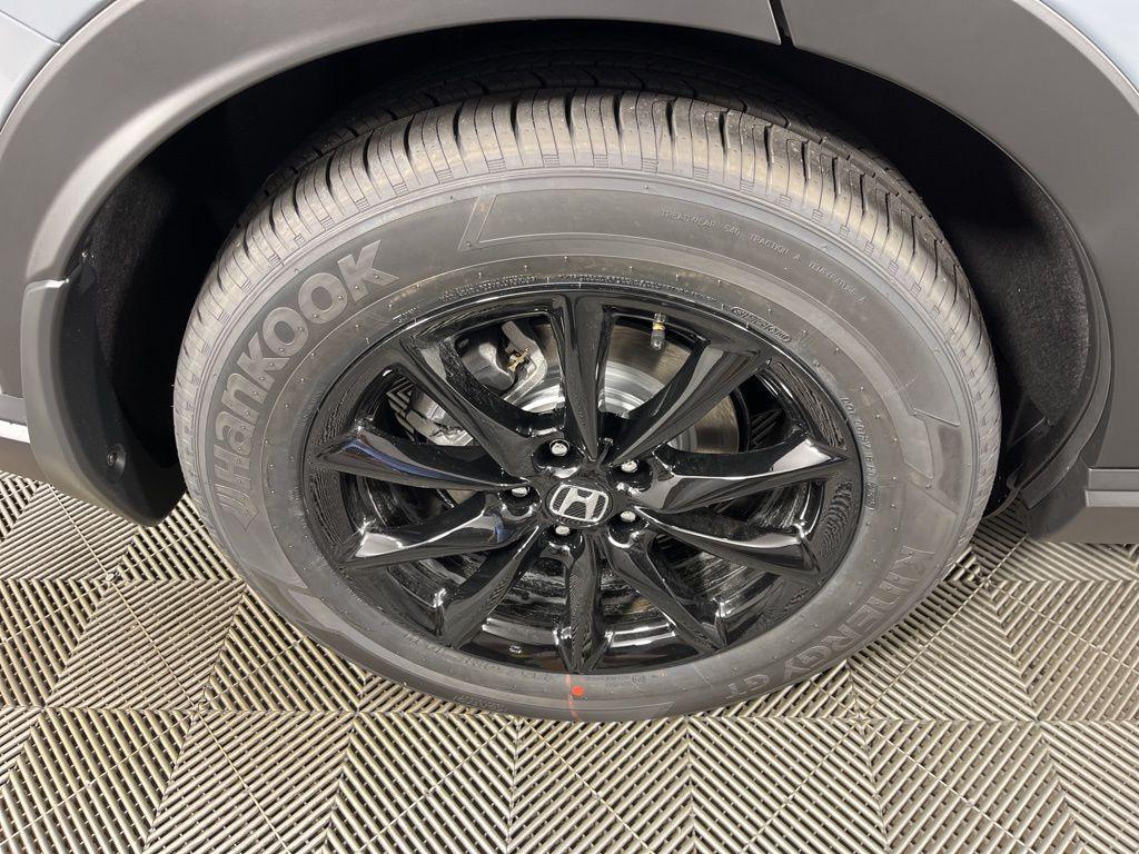 new 2026 Honda CR-V Hybrid car, priced at $40,630