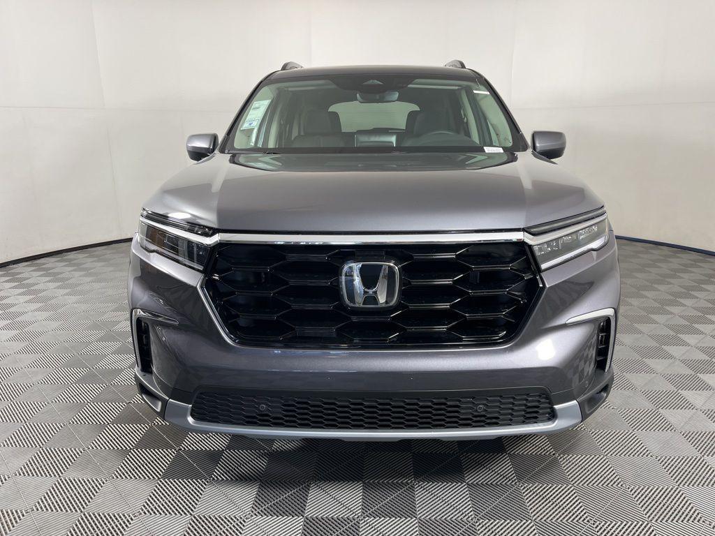 new 2025 Honda Pilot car, priced at $51,095